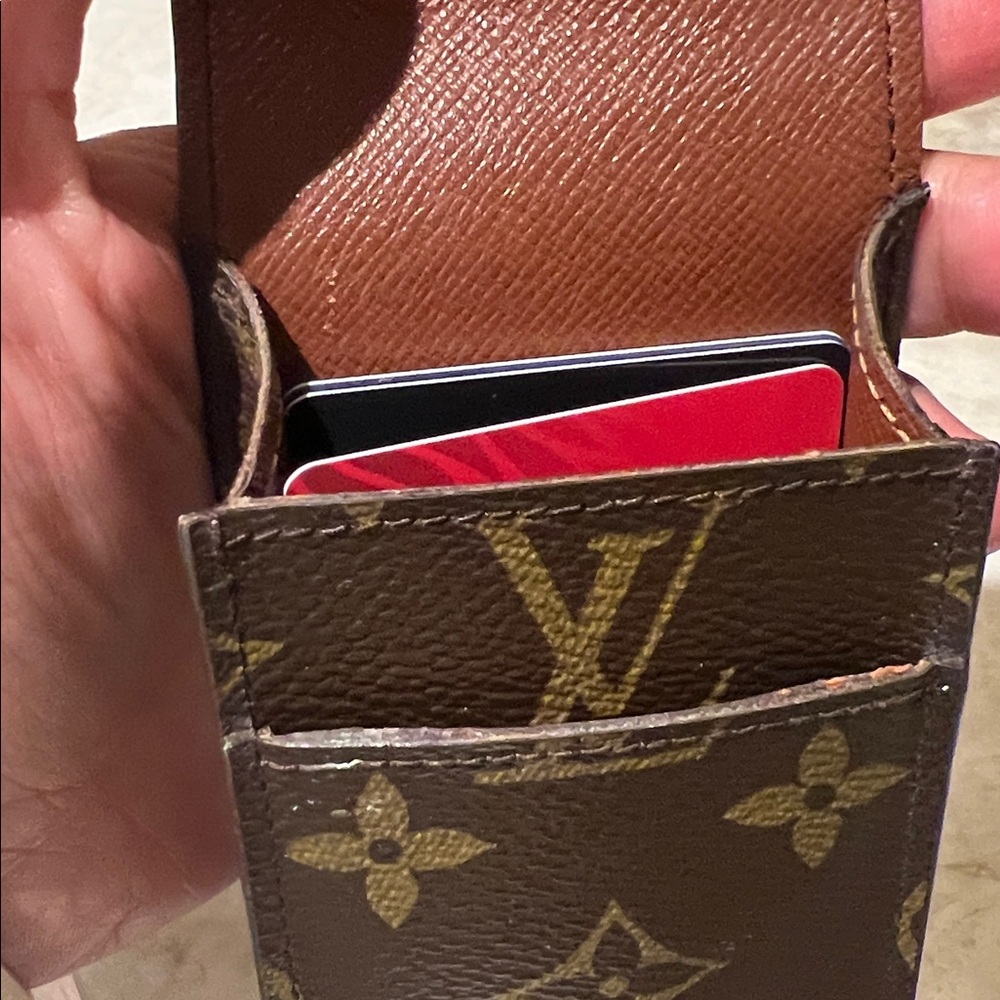 Louis Vuitton Brown Monogram Key Holder - Picture 4 of 6